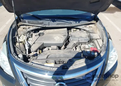 2015 Nissan Altima 2.5 S z USA, uszkodzony, nr VIN 1N4AL3AP2FN898420